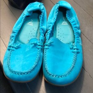 Hush Puppies teal flats